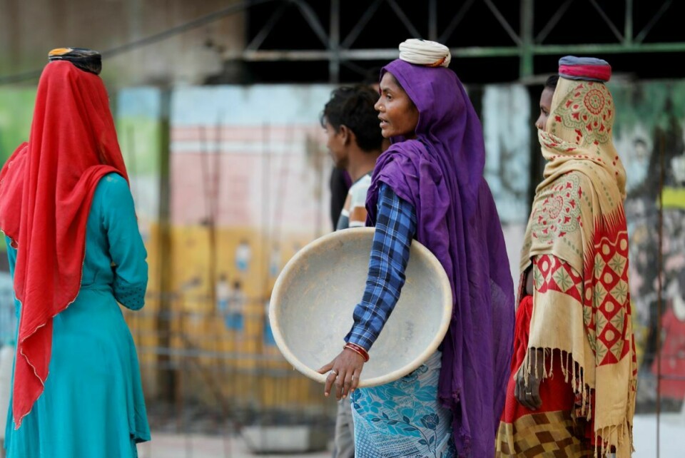 For første gang er det flere kvinner enn menn i India. Foto: Rajesh Kumar Singh / AP / NTB