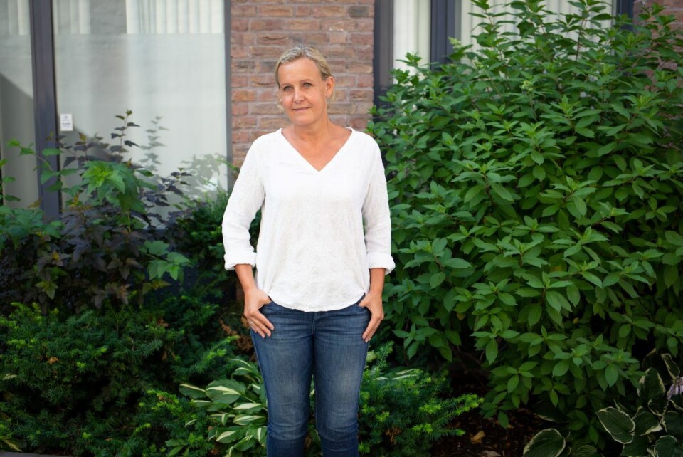 Fembarnsmoren Trude Jacobsen sa opp jobben i Telenor for å bygge opp Dråpen i Havet. Organisasjonen har sendt over 8000 friville fra 70 land for å hjelpe flyktninger. Foto: Brian Cliff Olguin, VG /NTB Fembarnsmoren Trude Jacobsen sa opp jobben i Telenor for å bygge opp Dråpen i Havet. Organisasjonen har sendt over 8000 friville fra 70 land for å hjelpe flyktninger. Foto: Brian Cliff Olguin, VG /NTB