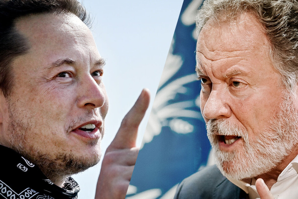 Tesla-grunder Elon Musk (t.v) ble nylig rangert som verdens rikeste mann. De siste ukene har han kranglet med David Beasley, sjefen for Verdens matavarprogram (WFP) om hva som må til for å bekjemte sult i verden. Begge foto: NTB