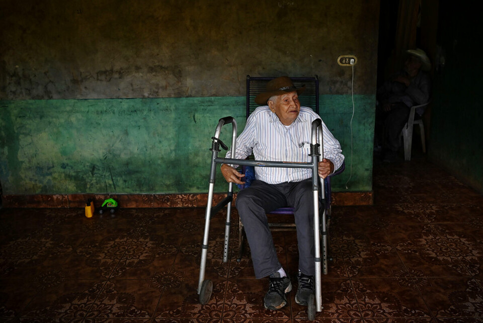 Det har gått 39 år siden da kona til Eduardo Consepción Marquez ble drept sammen med 1000 andre i den lille landsbyen El Mozote. Fortsatt kjemper 93-åringen og andre pårørende for å få svar på hva som egentlig skjedde.