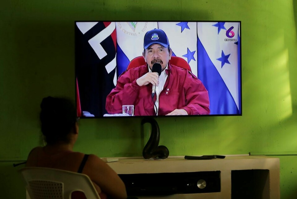 Den tidligere opprørslederen Daniel Ortega fortsetter å styre Nicaragua i en stadig mer totalitær retning. Mediekontroll, løgnkampanjer, trakassering og arrestasjoner av opposisjonskandidater er noen av virkemidlene. Foto: Maynor Valenzuela / Reuters / NTB