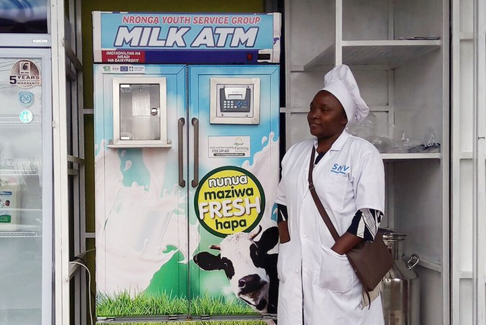 Det var stor interesse for lanseringen av den nye melkminibanken i Tanzania. Foto: Zuberi Mussa