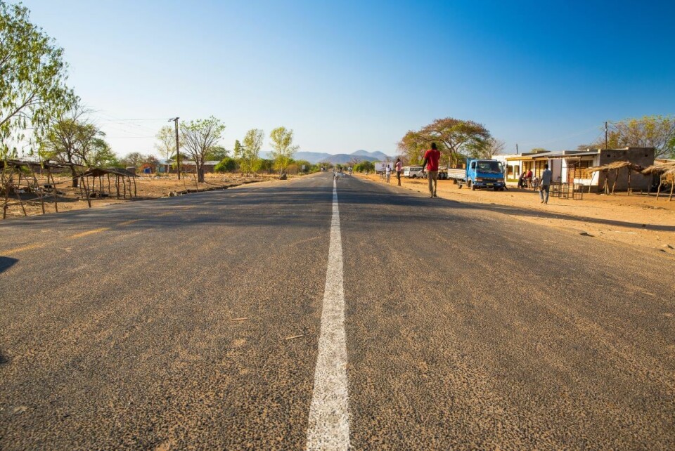 Peter Kalaya, talsperson for politiet i Malawi, forteller at tallet på selvmord i landet viser en klar økning. Fra januar til august i 2019 ble det registrert 116 selvmord. Foto: NTB