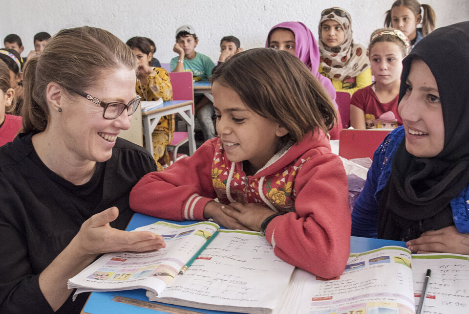 Camilla Viken besøkte barn i Øst-Aleppo da hun nylig var i Syria. To millioner barn står helt uten skolegang i det voldsherjede landet. Denne helgen ber generalsekretær i Unicef Norge det norske folk om støtte til utdanning i fem konfliktherjede land. 30 prosent av de innsamlede pengene skal gå til Syria. Foto: Truls Brekke / Unicef Norge