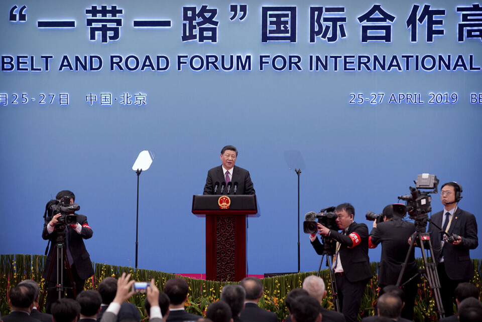 Kinas og president Xi Yinpings Belte-vei-initiativ omfatter planer om å bygge ut omfattende handelsruter over Eurasia-kontinentet. Her er presidenten under en konferanse om de enorme planene våren 2019. Foto: Mark Schiefelbein / AP / NTB Kinas og president Xi Yinpings Belte-vei-initiativ omfatter planer om å bygge ut omfattende handelsruter over Eurasia-kontinentet. Her er presidenten under en konferanse om de enorme planene våren 2019. Foto: Mark Schiefelbein / AP / NTB