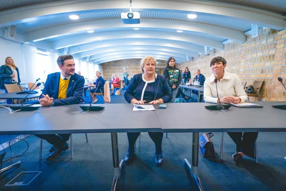 Tre sentrale aktører i norsk bistand. Utviklingsminister Dag-Inge Ulstein, statsminister Erna Solberg og utenriksminister Ine Eriksen Søreide følger med på talene under åpningen av FNs høynivåuke nylig. Foto: Stian Lysberg Solum / NTB