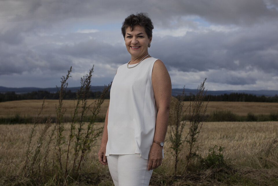 - Ingenting ved livet er perfekt, heller ikke Parisavtalen - men det er en veldig sterk avtale som tar for seg den komplekse realiteten vi står i, sier Christiana Figueres. Bistandsaktuelt ble med henne i el-bilen mellom Gardermoen og Oslo for et par uker siden. I dag deltar den tidligere FN-toppen på klimatoppmøtet i New York. Foto: Espen Røst