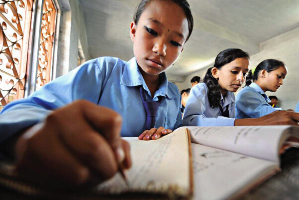 Undervisning på en skole i Nepal. Foto: Ken Oppran