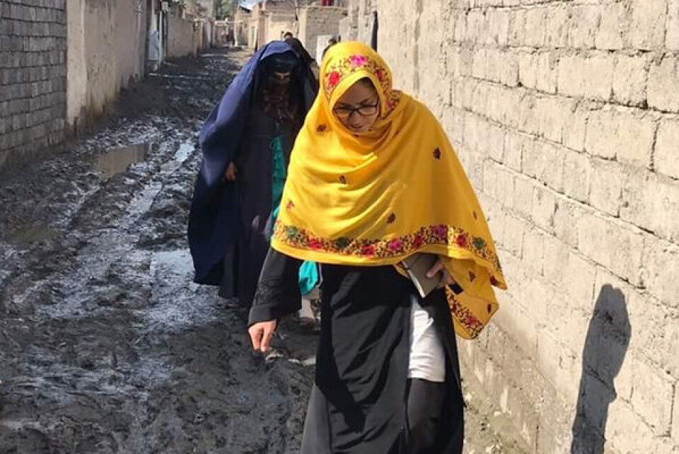 Ayesha Wolasmal på jobb for Bill & Melinda Gates Foundation i Jalalabad, i Nanganhar-provinsen øst i Afghanistan. Foto: Privat