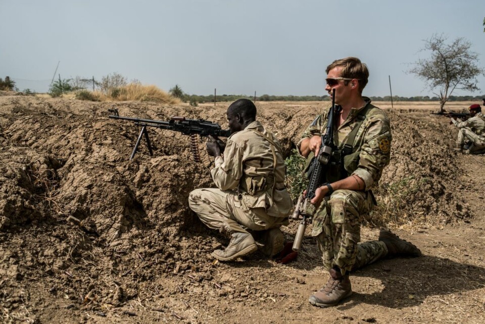 Amerikanske spesialsoldater driver opplæring og deltar i kamphandlinger flere steder i Afrika. Her fra opplæring i Tsjad for tre år siden. Foto: NTB scanpix