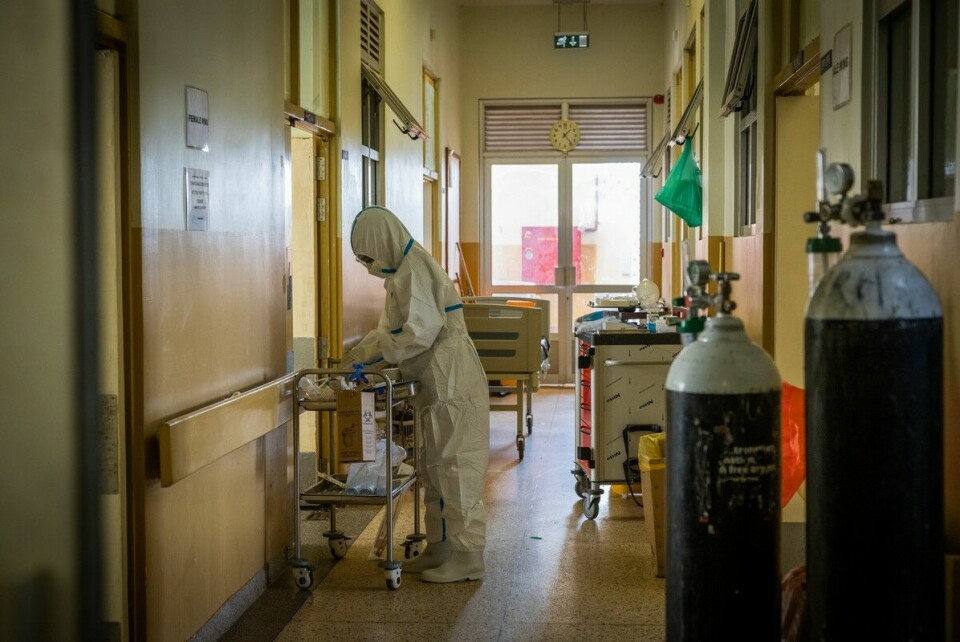 Mangel på oksygen er en av hovedutfordringene ved sykehusene i Uganda. Her på Entebbe-sykehuset har de under halvparten av behovet til pasientene.