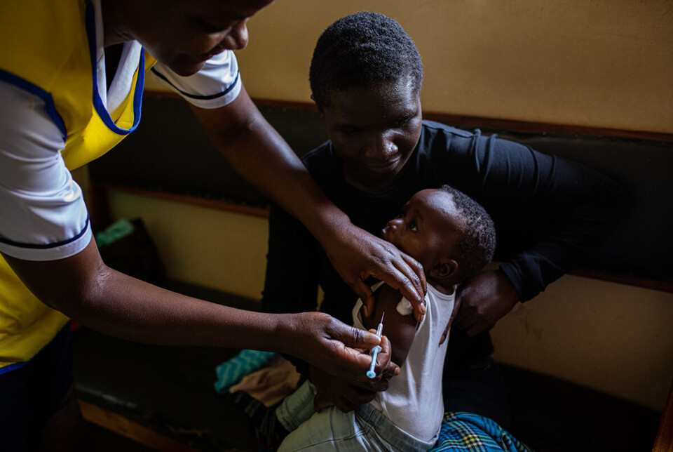 Malaria-vaksinasjon ved distriktssykehuset i Kakamega i Kenya.