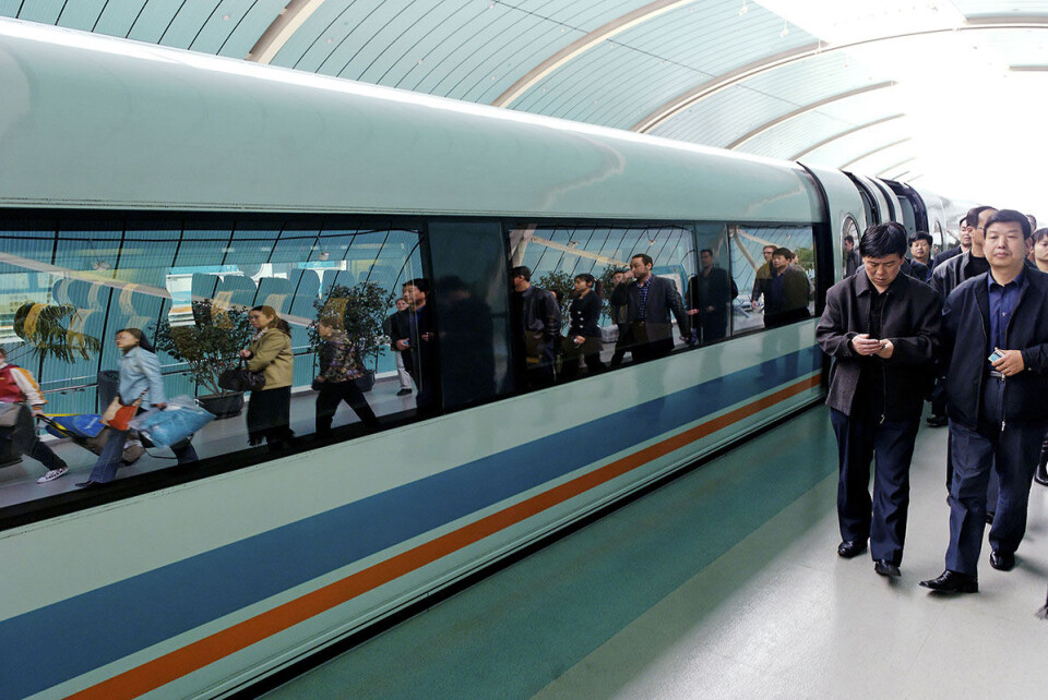Land som Kina og andre «nye økonomier» har kjørt fra mange av de andre utviklingslandene i turbofart innen teknologiutviklingen. Utbygging av infrastruktur som høyhastighetstoget Maglev i Kina er ett av mange eksempler.