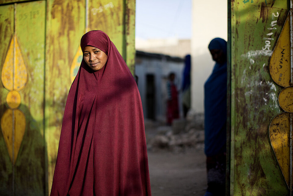– Jeg er veldig stolt av mamma. For det vanskelige valget hun tok for meg, sier Nura Abdi Iiman (16) til Bistandsaktuelt. Foto: Espen Røst
