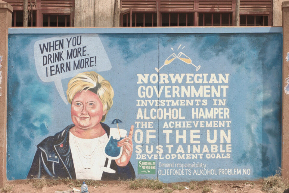 Statsmininster Erna Solberg, som er også FN-ambassadør for FNs bærekraftsmål på en vegg i Uganda. Alle fotos: FORUT