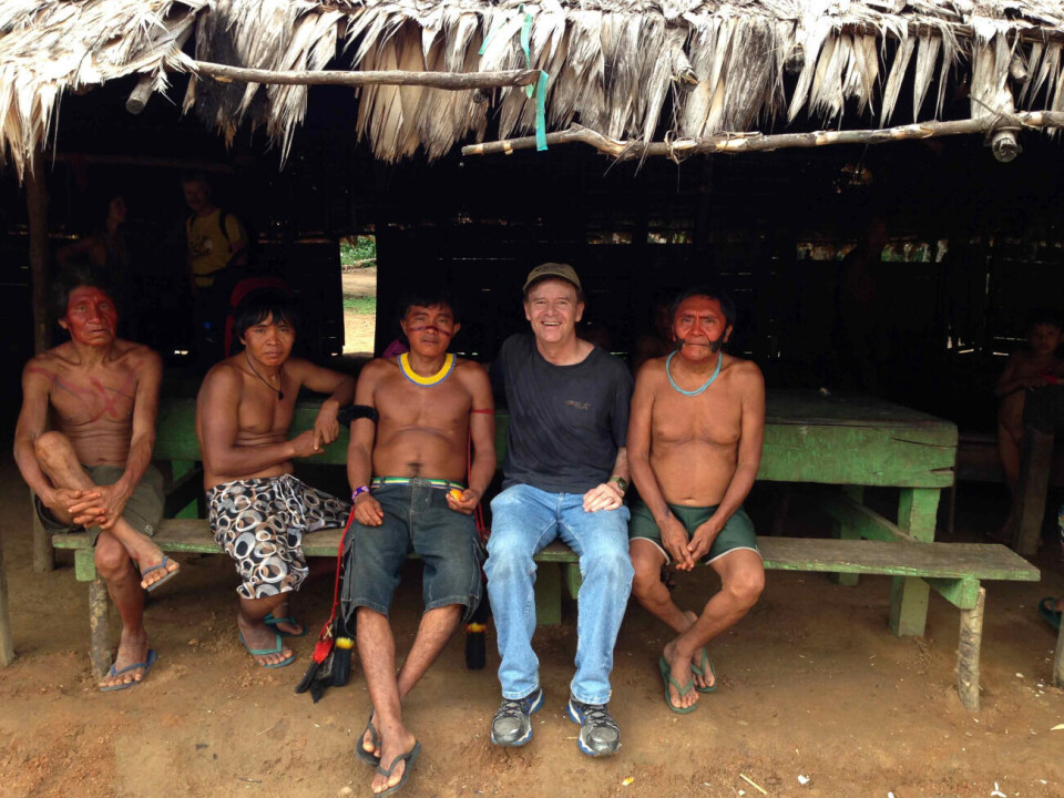 Skogforskeren Trond Norheim på besøk hos Yanomami-indianere i det nordlige Brasil. Foto: Privat.