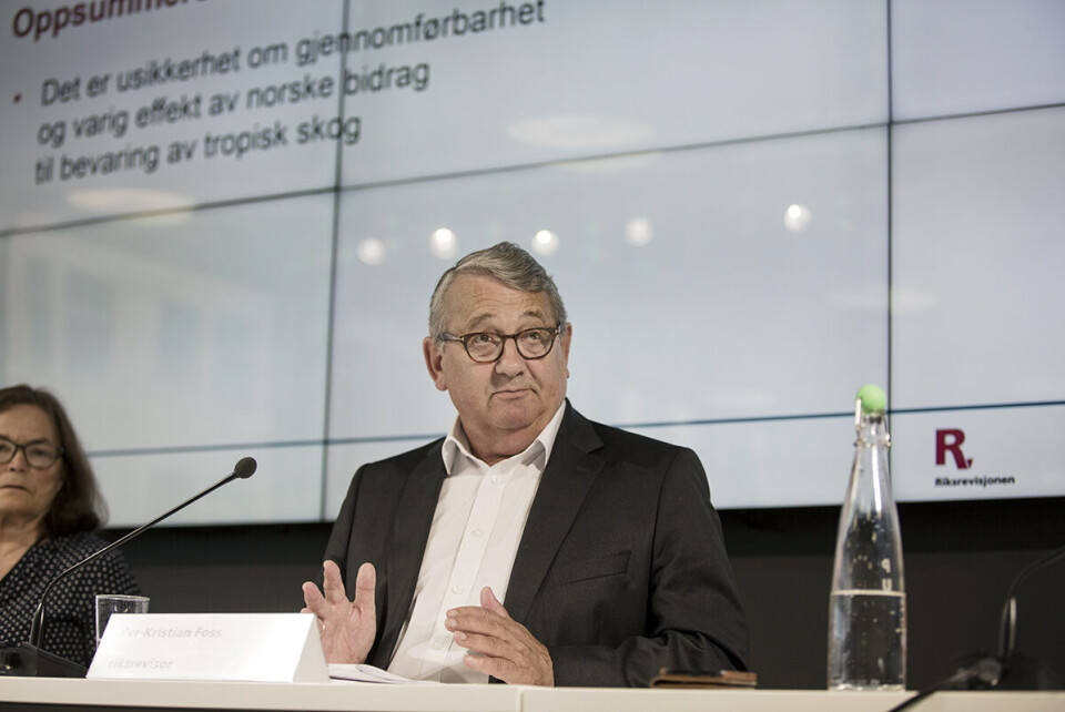 Riksrevisor Per Kristian Foss la i dag frem rapport om Det norske klima- og skoginitiativet. Den er kritisk til forvaltningen av norges største bistandsprogram. Foto: Espen Røst