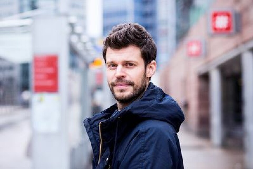 - Når bare 0,3 prosent av vaksinene som er distribuert så langt har gått til folk i lavinntektsland, kan vi ikke kalle det noe annet enn vaksineapartheid, sier Rødt-leder Bjørnar Moxne. Foto: André Løyning /Rødt