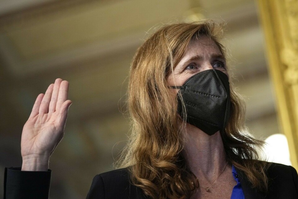 Samantha Power avlegger ed under innsettelsen som ny USAID-sjef mandag. Power får ansvaret for store deler av USAs bistandsbudsjett, som er verdens største. Den tidligere FN-ambassadøren og Obama-rådgiveren skal også sitte i president Joe Bidens nasjonale sikkerhetsråd. Foto: Drew Angerer / AFP / NTB