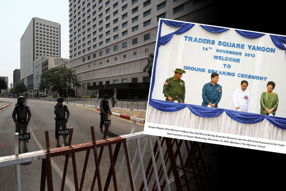I februar var det daglige demonstrasjoner mot militærkuppet i Myanmars største by Yangon. Fra fasjonable Sule Square, der de norske selskapene Telenor og Yara leier kontorer, kunne man se ned på sikkerhetstyrkenes sperringer i Sule Pagoda Road. Innfelt: I 2012 var både representanter for det burmesiske militæret, blant annet Myint Swe, og for Kuok-familien - som eier Shangri-La Group - til stede da det ble lagt ned grunnstein for utviklingsprosjektet i Myanmars største by. Shangri-La-gruppen er deleier i Traders Square Company Limited, som inngikk avtalen med Quartermaster General Office, en avdeling som blant annet er ansvarlig for innkjøp av materiell til det burmesiske militæret. Foto: Str. AP / NTB, faksimile: Myanmar Times (2012)