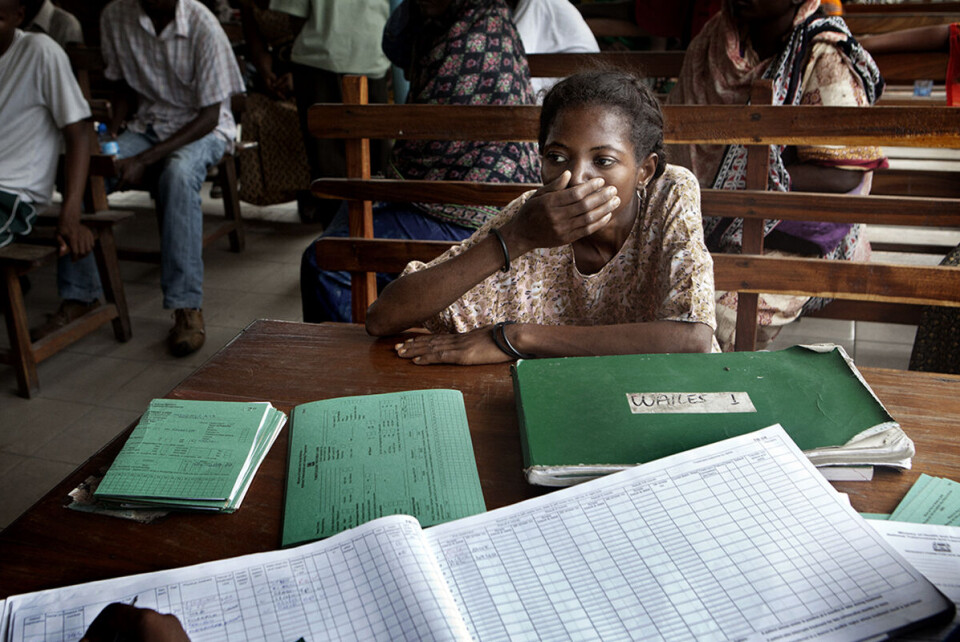 150 000 mennesker smittes årlig av tuberkulose i Tanzania. Landet var det første i verden som tok i bruk det som nå er standard behandling for sykdommen. Ved det norskstøttede sykehuset i Temeke i Dar es Salaam diagnostiseres mange pasienter hver eneste dag. Man kan bli frisk fra tuberkulose, men behandlingen er langvarig. Foto: Marcus Bleasdale / LHL