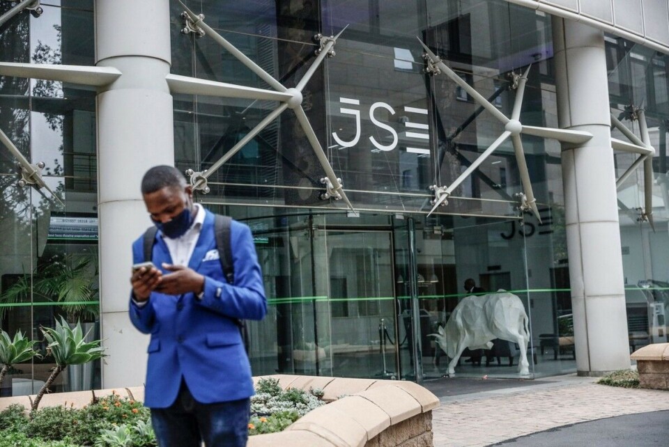 Det norske Oljefondet har investert for 42,8 milliarder kroner på børsen i Sør-Afrika. Bildet viser Johannesburg Stock Exchange. Foto: Guillem Sartorio / AFP / NTB