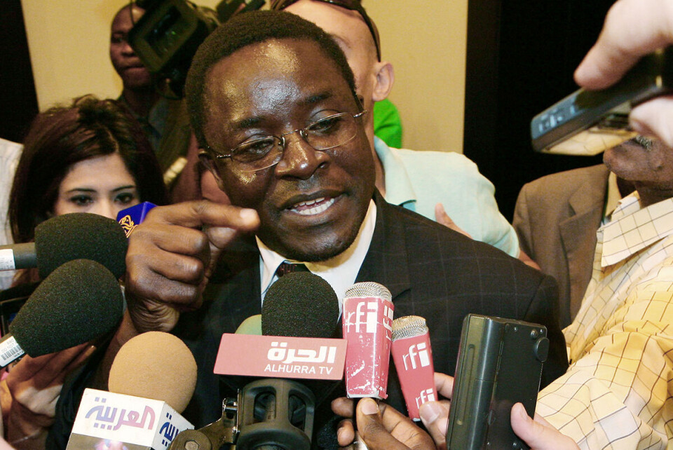 Presidentens talsperson George Charamba har tidligere bekreftet at det er han som bruker pseudonymet Jamwanda på Twitter. Det kommer han med direkte trusler mot opposisjonelle. Foto: NTB
