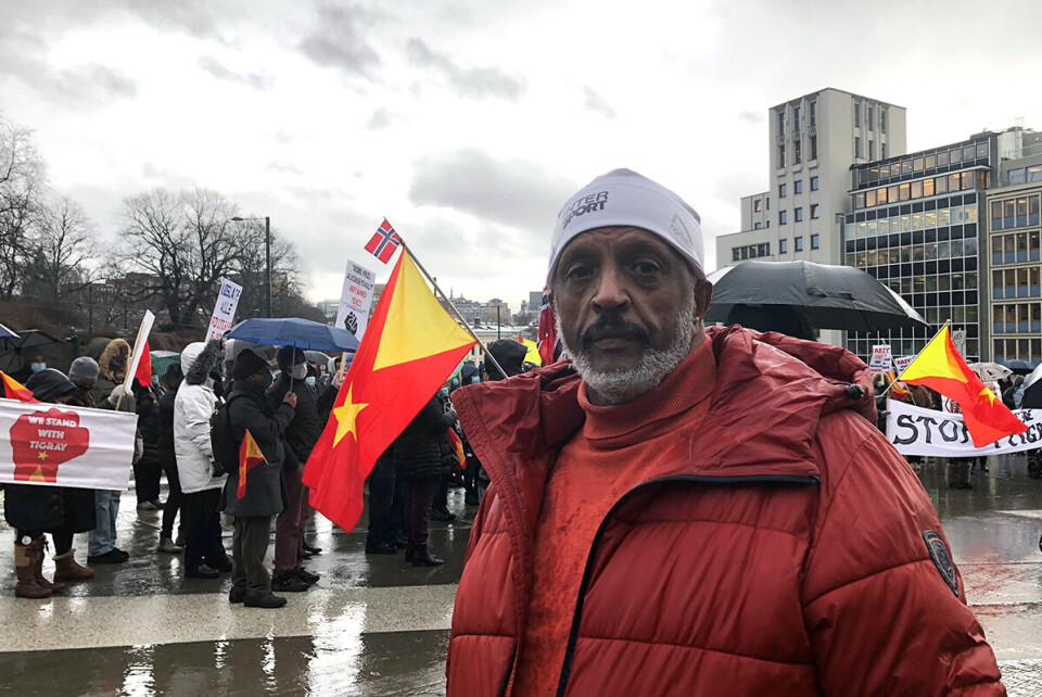 Sist uke protesterte Girmay Berhe Assemahegn og andre tigrayere mot at etiopiske myndigheter ikke tillater humanitære aktører å levere nødhjelp fritt i Tigray-provinsen. Foto: Jan Speed
