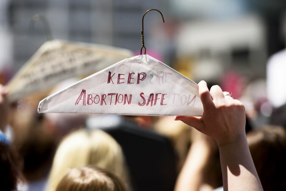 Organisasjoner som Planned Parenthood Federation og en rekke politikere i USA presser nå på for å få vedtatt en lov slik at den globale munnkurvregelene ikke lenger kan innføres hver gang en konservativ president kommer til makten i USA. Bildet er fra en tidligere demontrasjon til støtte for Planned Parenthood. Foto: NTB