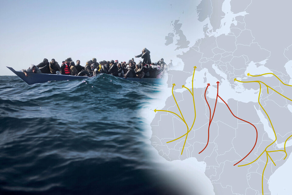 Reddet: Flyktninger og migranter fra Eritrea, Egypt, Syria og Sudan ble plukket opp av organisasjonen Open Arms om lag 100 nautiske mil utenfor den libyske kysten 2. januar i år. Minst 124 000 mennesker forsøkte å krysse EUs yttergrenser ulovlig i 2020. Den sentrale middelhavsruta (merket med rødt) er fortsatt den flest prøver seg på for å nå Europa, men nytt av fjoråret var en sterk økning vestover. 22 000 mennesker tok seg til Kanariøyene, ifølge EUs grenseorgan Frontex. Foto Joan Mateu / AP / NTB, Montasje/Kart: Tim Harding