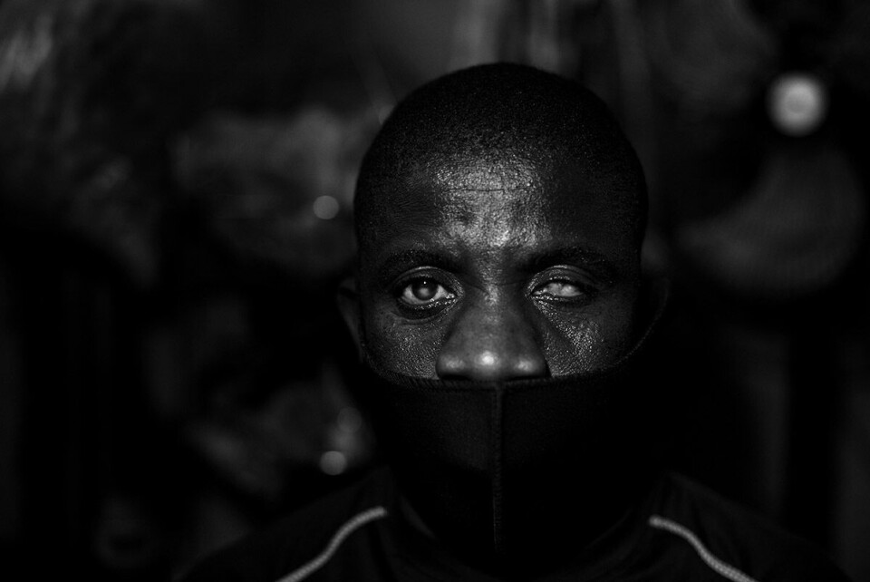Kenneth Kamanga mistet synet da han fikk meslinger som barn.