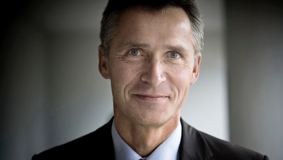 Stoltenberg fortsetter å gi til kvinner og barn