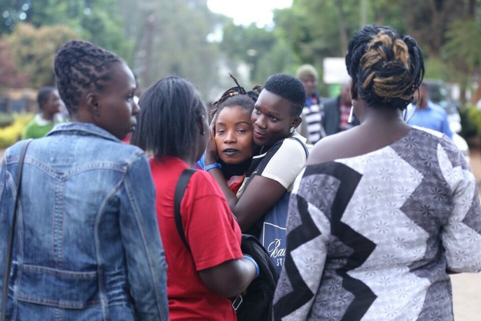 Skuffede LHBT-aktivister etter at Kenyas høyesterett i forrige uke vedtok å opprettholde loven som forbyr sex mellom menn. Samme dag tillot Taiwan som første land i Asia ekteskap mellom personer av samme kjønn. Kontrastene ble store i kampen for skeives rettigheter i mai, skriver artikkelforfatteren. Foto: Billy Mutai / Zuma Press / NTB scanpix