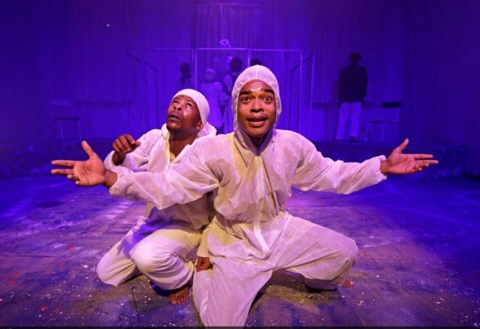 Koronaen har ført til omfattende nedstengninger, som også rammer kunst- og kulturfeltet. Den kulturelle infrastrukturen i markante afrikanske kulturnasjoner som Sør-Afrika, Kenya, Mosambik, Nigeria, Tanzania og Senegal står i fare for å bli svekket, fastslår artikkelforfatteren. Foto: Magnet Theatre