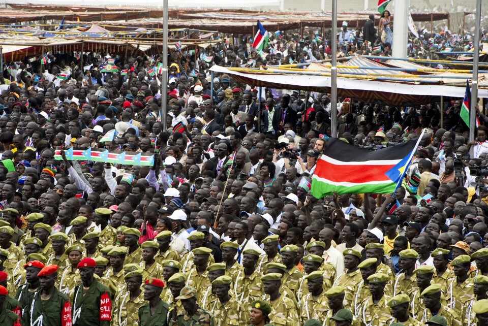 I motsetning til hva Terje Tvedt påstår, var ikke Jens Stoltenbert på tribunene da Sør-Sudan fikk sin uavhengighet. Artikkelforfatteren var derimot på plass.
