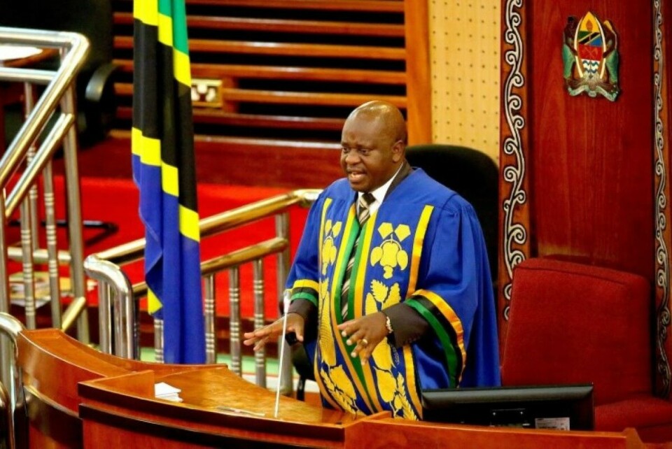 Tanzanias stortingspresident Job Ndugai trakk seg i forrige uke. Det skjedde etter at president Hassan kritiserte speakeren for å si at «landet risikerer å bli auksjonert bort» på grunn av økende statsgjeld. Foto: Edwin Mujwahuzi