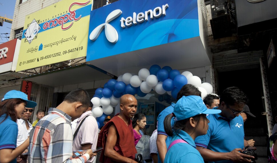 Lokalt ansatte i Telenor Myanmar skal ha bedt moderselskapet om ikke å selge virksomheten.