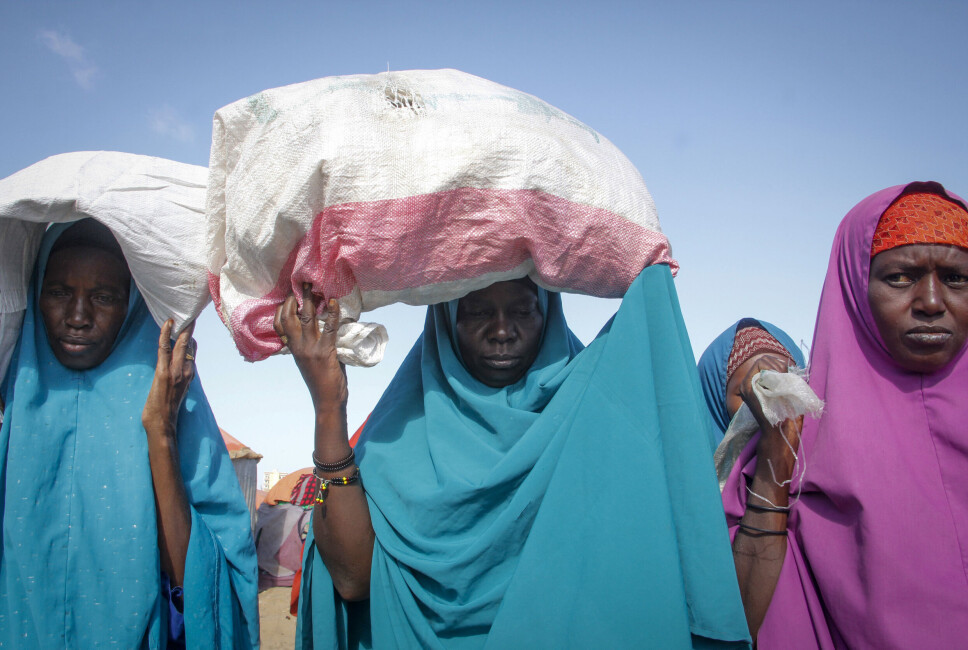 ALVORLIG: Tusenvis av desperate familier har flyktet fra alvorlig tørke over store deler av Somalia, på jakt etter mat og vann i leire for fordrevne utenfor hovedstaden.