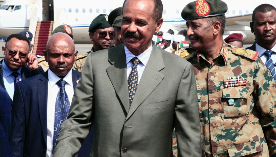 Eritreas president Isaias Afwerki (76) har styrt landet sitt med hard hånd i 28 år, og har ingen planer om å gå av. Her er han på et statsbesøk i Sudan i 2019.