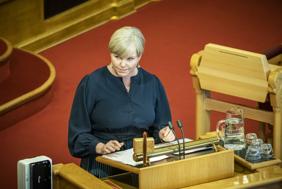 Ukraina-milliardene var tema under Stortingets spørretime onsdag, der utviklingsminister Anne Beathe Tvinnereim (Sp) besvarte spørsmål fra partiet Rødt.