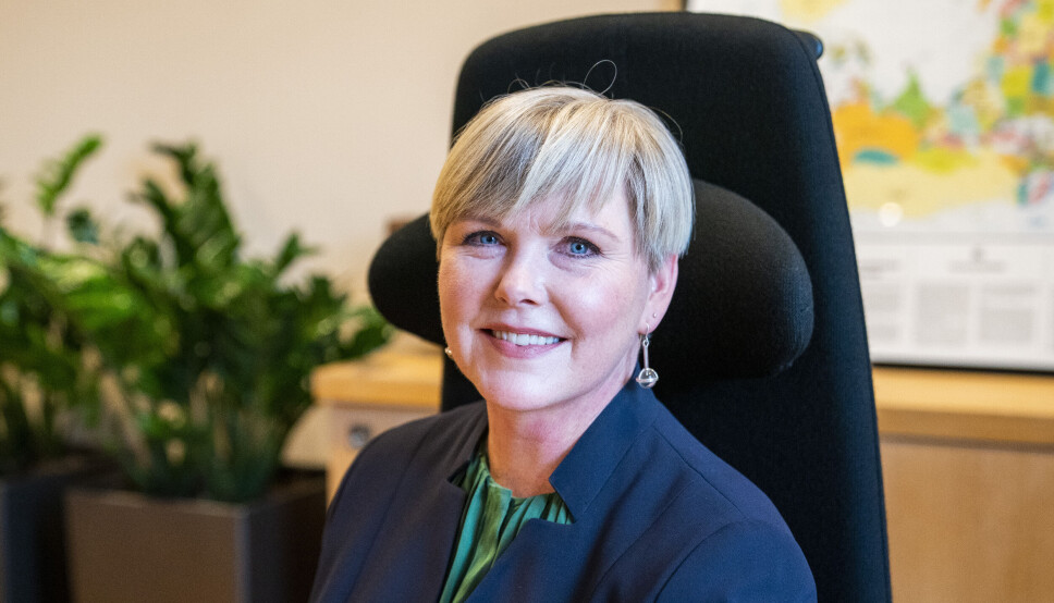 Utviklingsminister Anne Beathe Tvinnereim (Sp) på sitt kontor i Utenriksdepartementet i Oslo.