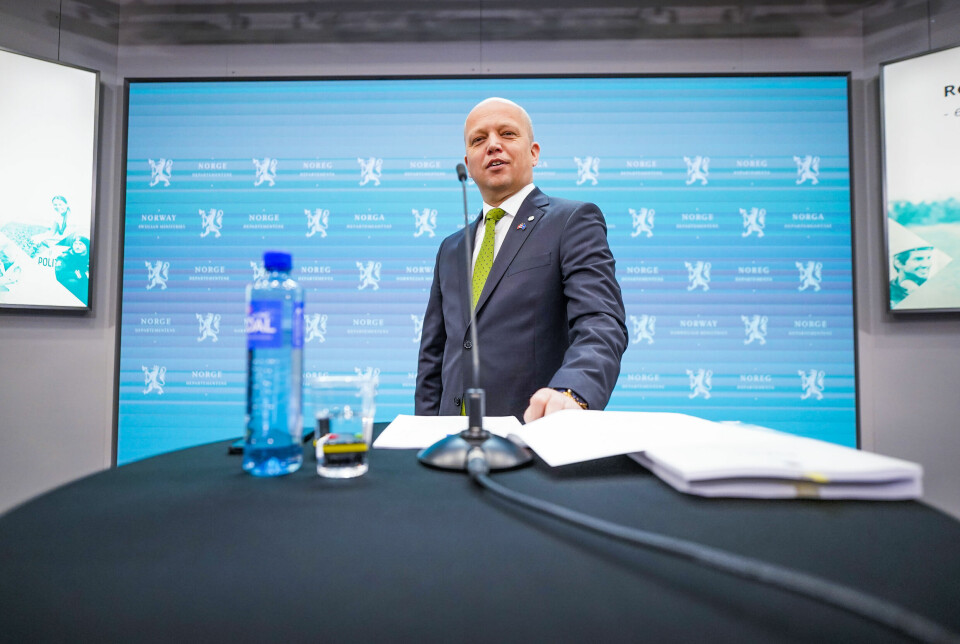 Finansminister Trygve Slagsvold Vedum (Sp) framla regjeringens forslag til Revidert nasjonalbudsjett under en pressekonferanse i Oslo torsdag.