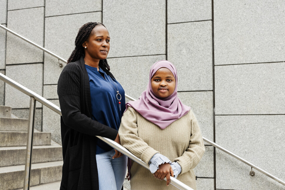 Tanzanianske Zuhura Sakaya var med å starte Youth for Change, som blant annet har vært med på å presse igjennom at det skal være forbudt å gifte bort 14-åringer. Secilia Bosco fra Plan International i Tanzania er med henne til Oslo Freedom Forum.