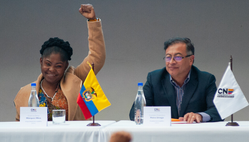 Colombia's president Gustavo Petro og visepresident Francia Marquez vil satse på fornybar energi og skogforvaltning med utgangspunkt i urfolks rettigheter. Petro vil ha global stans i letingen etter olje, skriver Benedicte Bull.