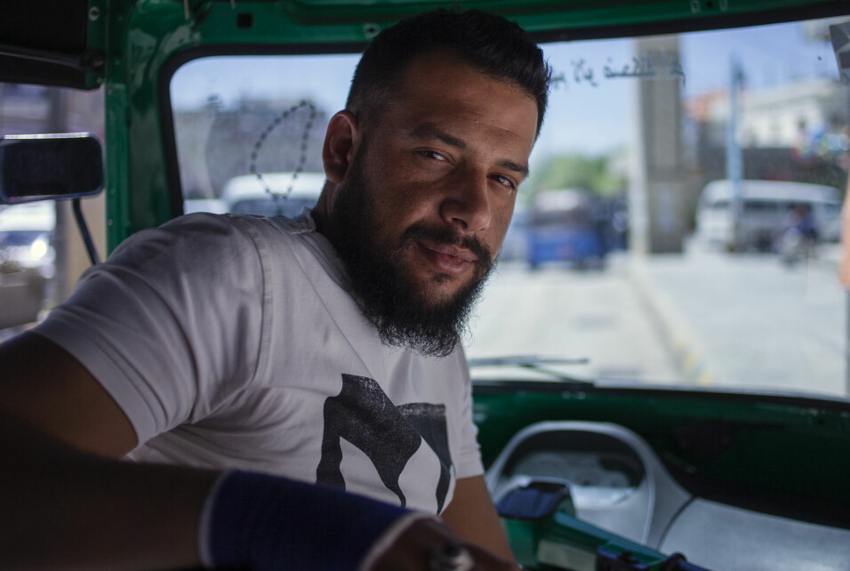 Qasim (26) skulle helst ha jobbet med bygg og anlegg, men som syrer i Libanon er arbeidsmulighetene begrensede, ifølge ham selv.