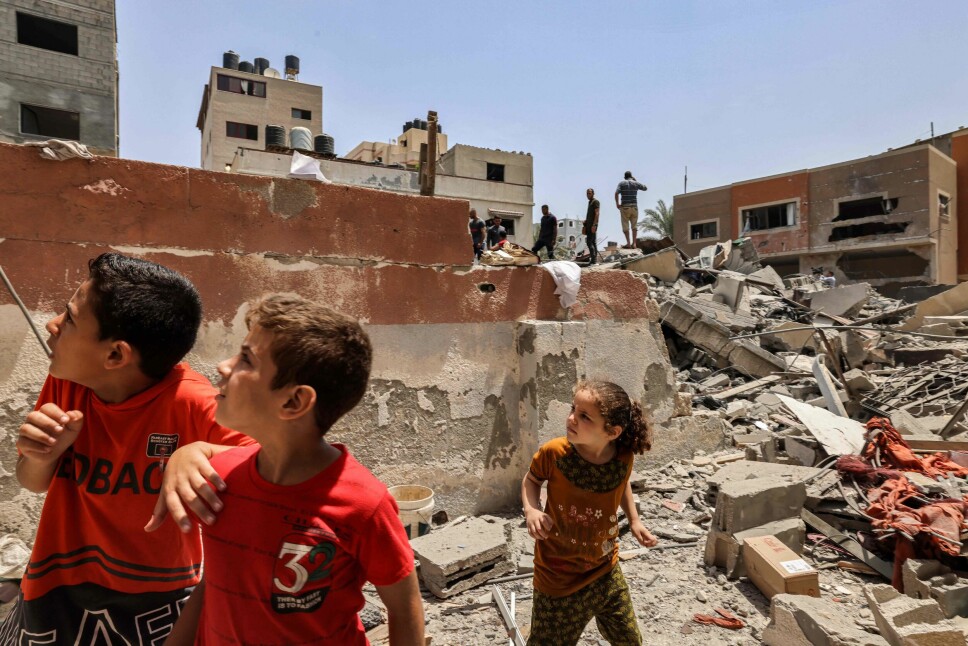 Den tre dager lange offensiven i Gaza i august er den verste voldelige opptrappingen siden krigen i fjor. Barn reagerer etter et israelsk luftangrep i Gaza by 6. august i år.