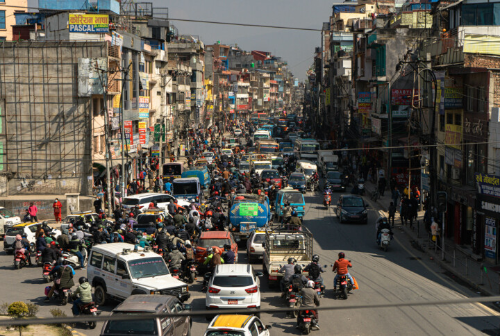 Med mer motstandsdyktige bygg og infrastruktur i Nepals hovedstad Kathmandu, hadde antakeligvis ikke jordskjelvet i 2015 fått like store konsekvenser, skriver Joakim Giske Tvete, som har skrevet bacheloroppgave om gjenoppbyggingen etter skjelvet.
