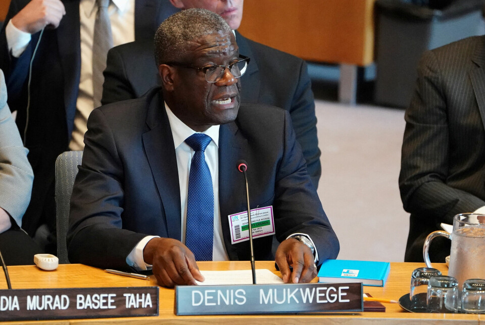 Fredsprisvinner Denis Mukwege mener Rwanda må sanksjoneres av FN fordi landet støtter voldelige opprørsgrupper i DR Kongo. Den kongolesiske legen har i over 20 år behandlet kvinner som er blitt voldtatt av de ulike væpnede gruppene i landet. Foto: Carlo Allegri / Reuters / NTB
