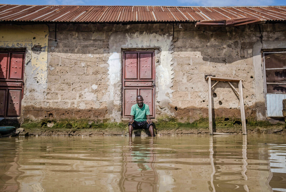 Sjokkert over ødeleggelsene forårsaket av oversvømmelser i hjemlandet, besøkte Taiwo Aina et lite samfunn hvor folk hadde mistet alt. Den unge fotojournalisten møtte blant annet Idris al-Hassan.