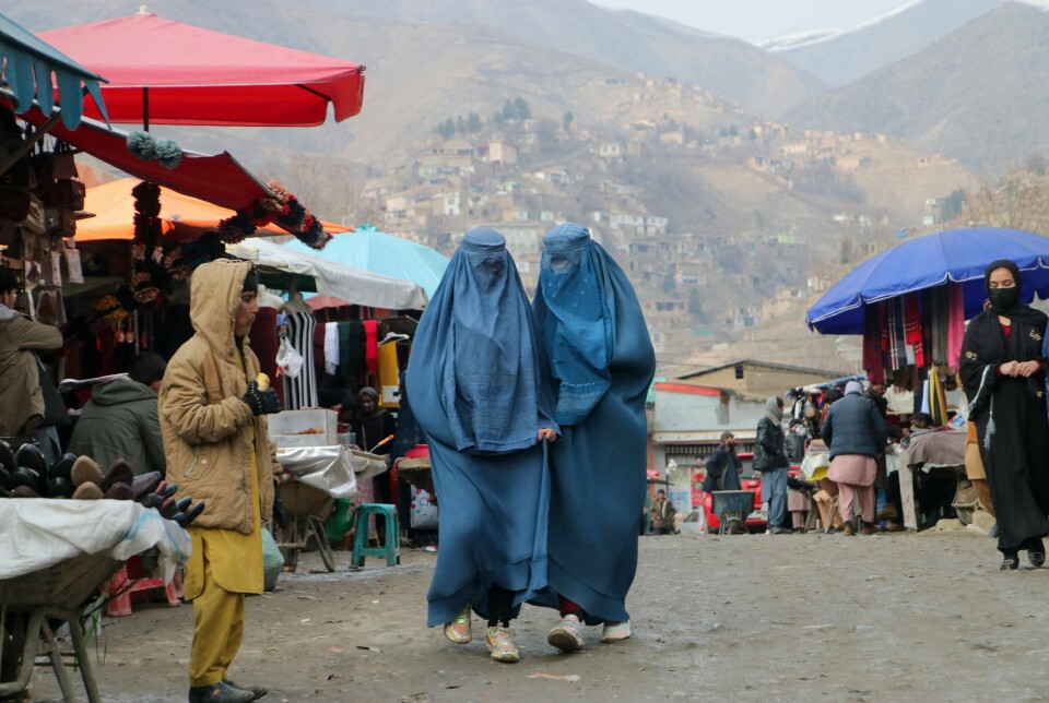 Utviklingen i Afghanistan har vært dramatisk for kvinner siden Taliban kom til makten høsten 2021. Bildet er fra et marked i Fayzabad-distriktet i Badakhsan-provinsen i januar i år. Foto: Omer Abrar / AFP / NTB